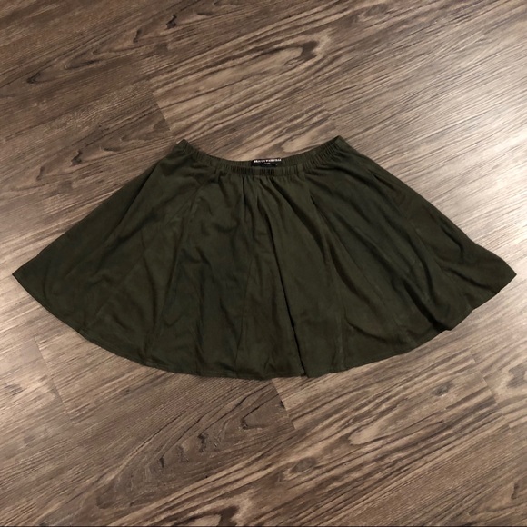 Brandy Melville | Olive Green Suede Skirt - Picture 2 of 8